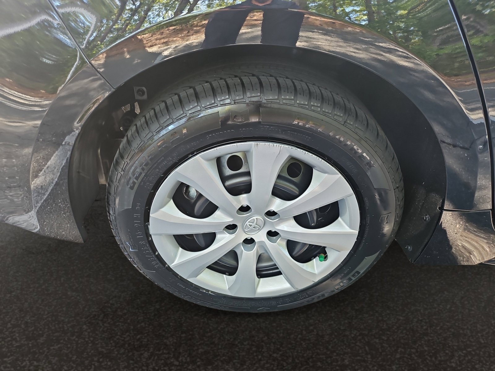 Used 2023 Toyota Corolla LE FWD image 43