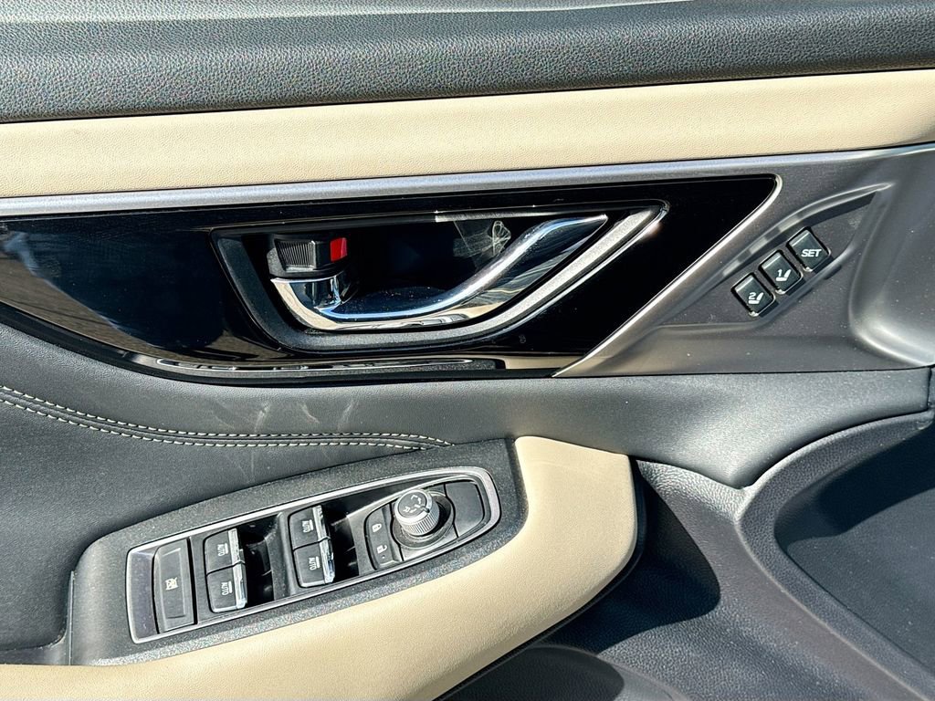 Used 2021 Subaru Outback Limited image 23