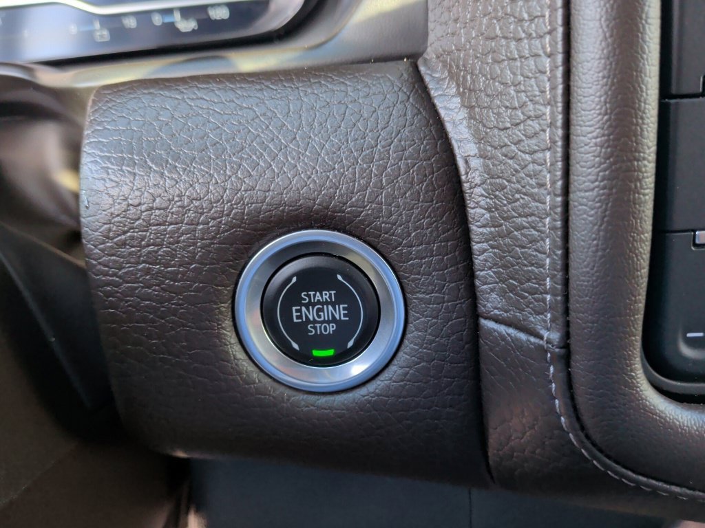 Used 2022 GMC Yukon Denali AWD/4WD image 26