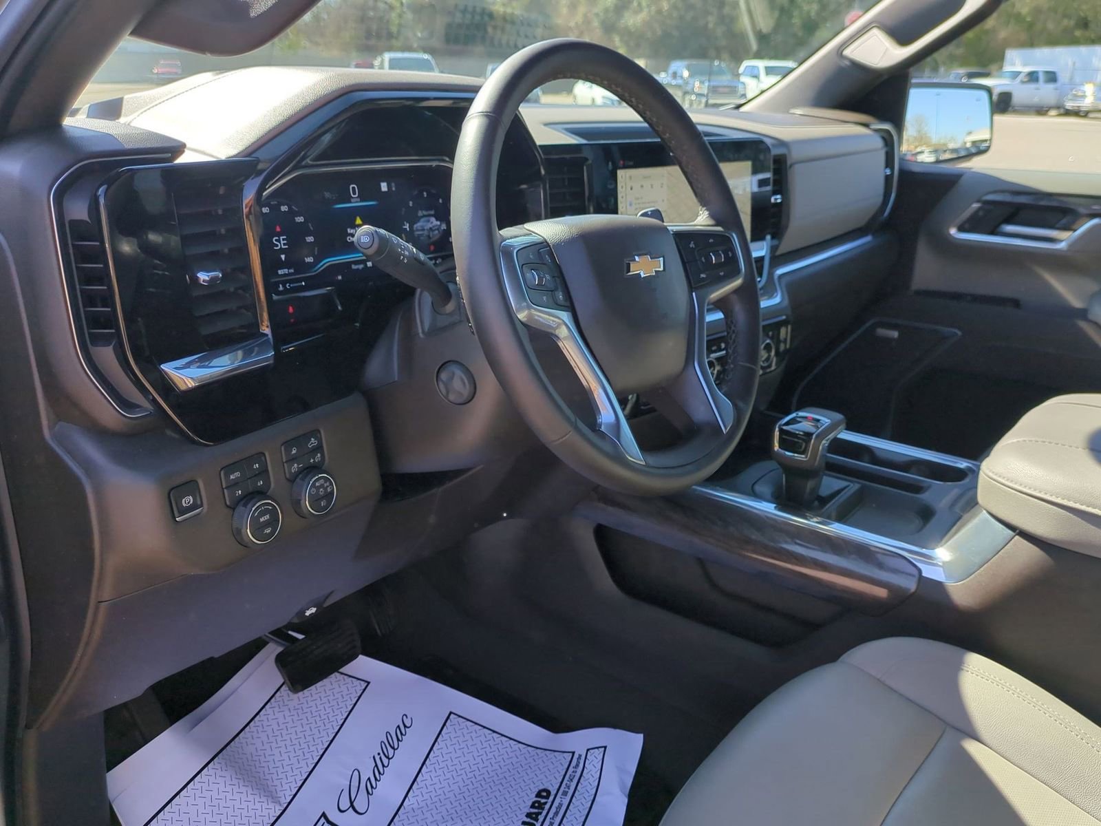 Certified 2025 Chevrolet Silverado 1500 LTZ AWD/4WD image 10