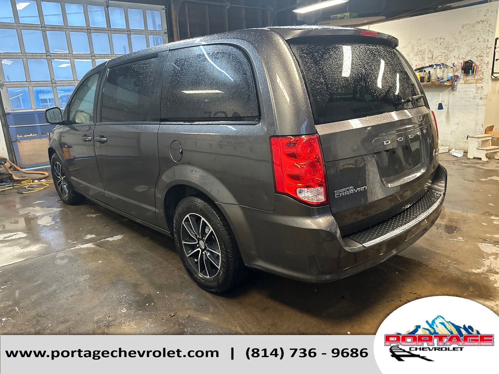 Used 2019 Dodge Grand Caravan GT FWD image 3