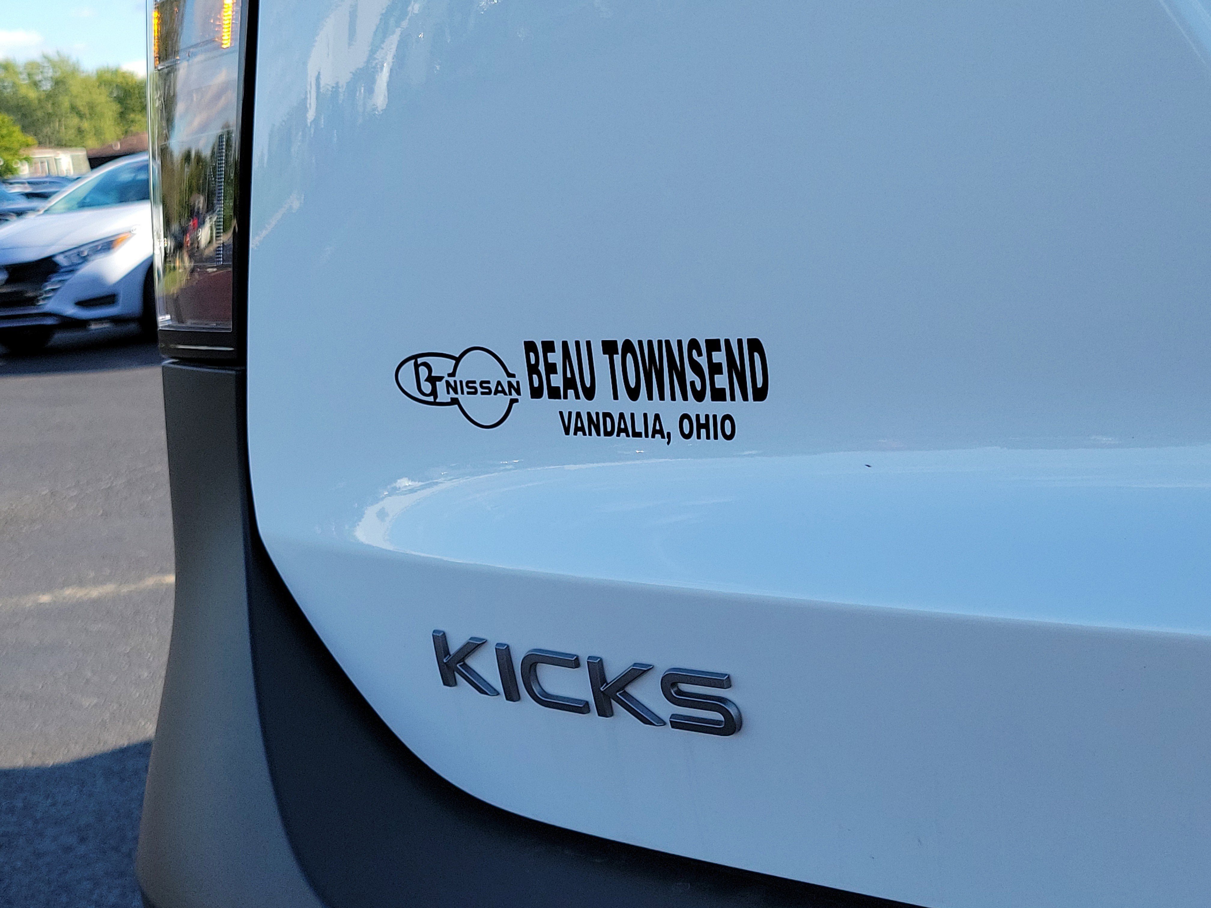 New 2026 Nissan Kicks SR w/ Cold Weather Package AWD/4WD image 6