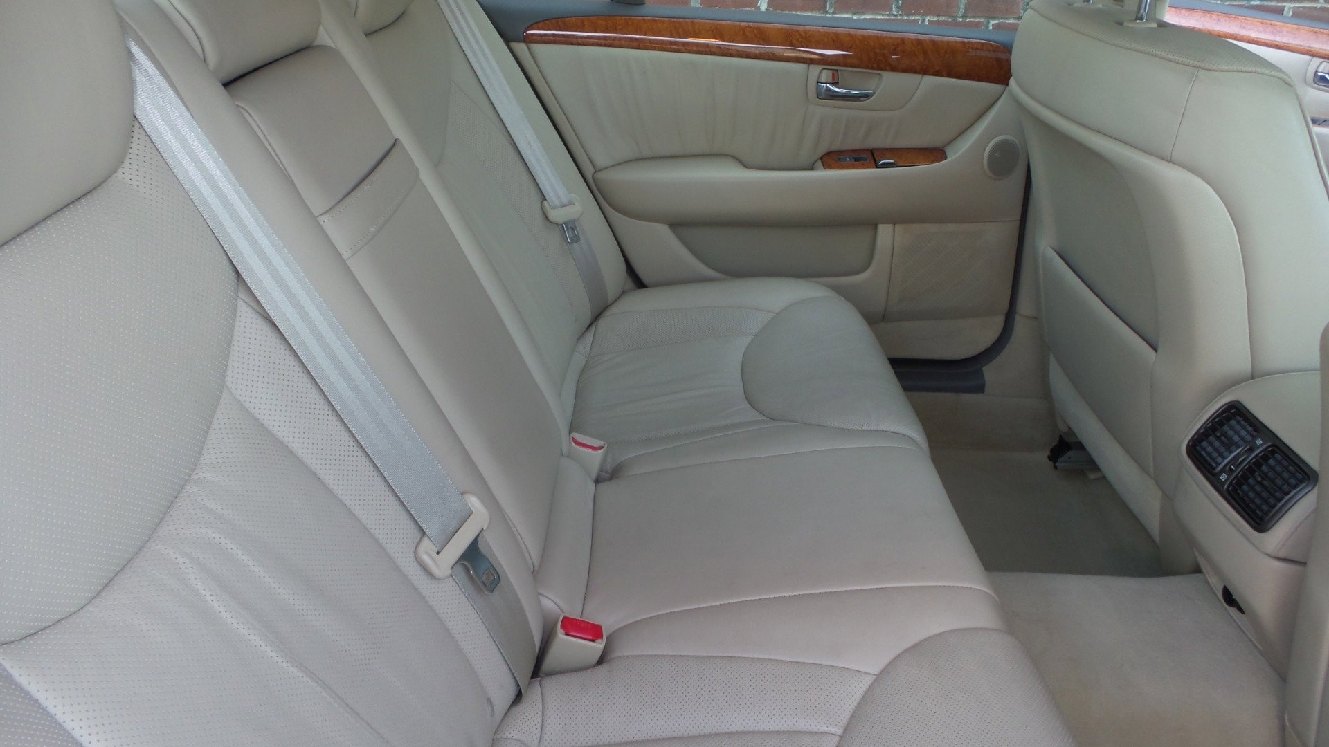 Used 2004 Lexus LS 430 image 89