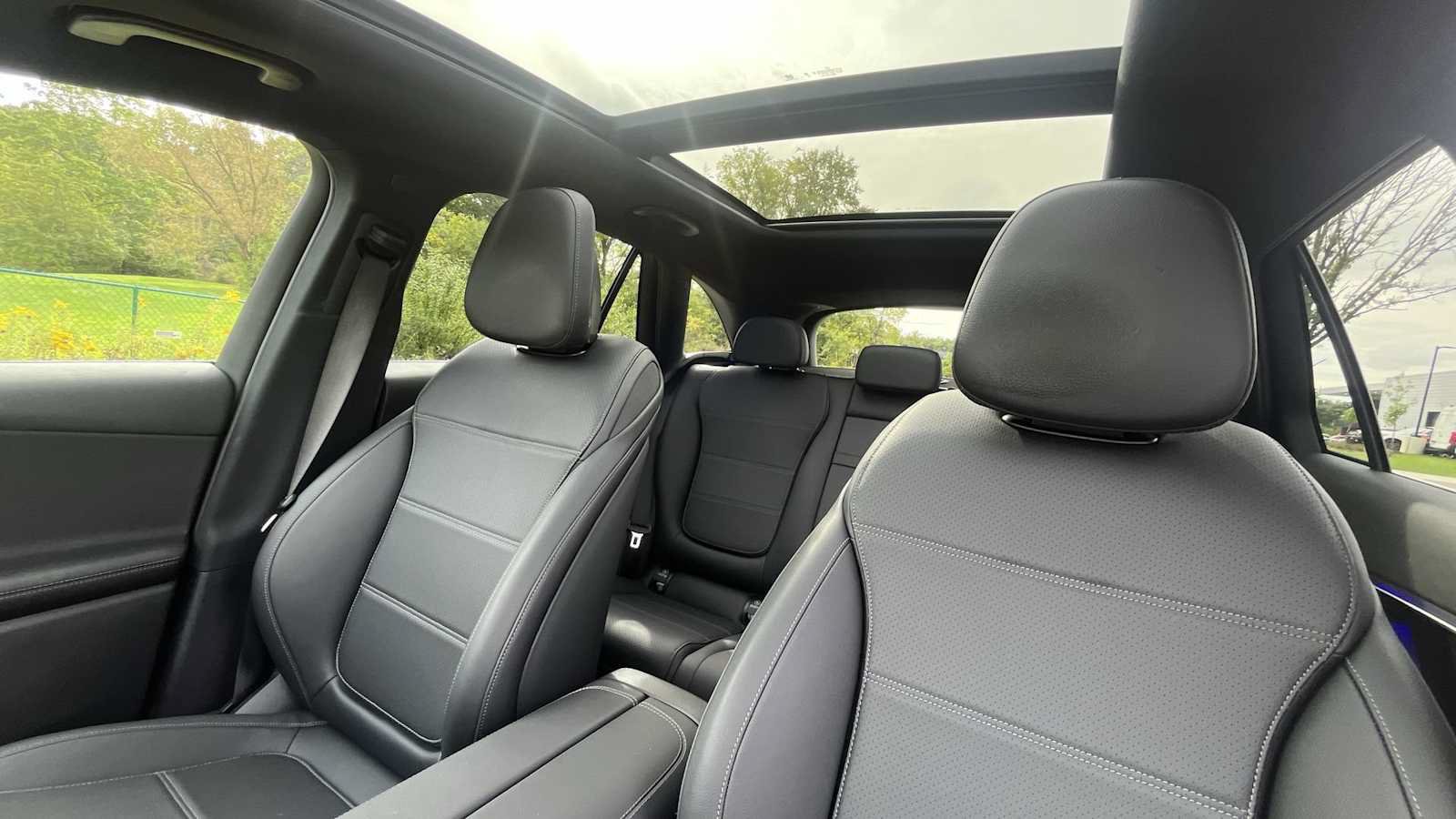 Used 2026 Mercedes-Benz GLC 300 4MATIC image 10