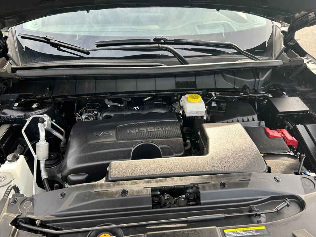 Used 2024 Nissan Pathfinder Platinum w/ Cargo Package image 31