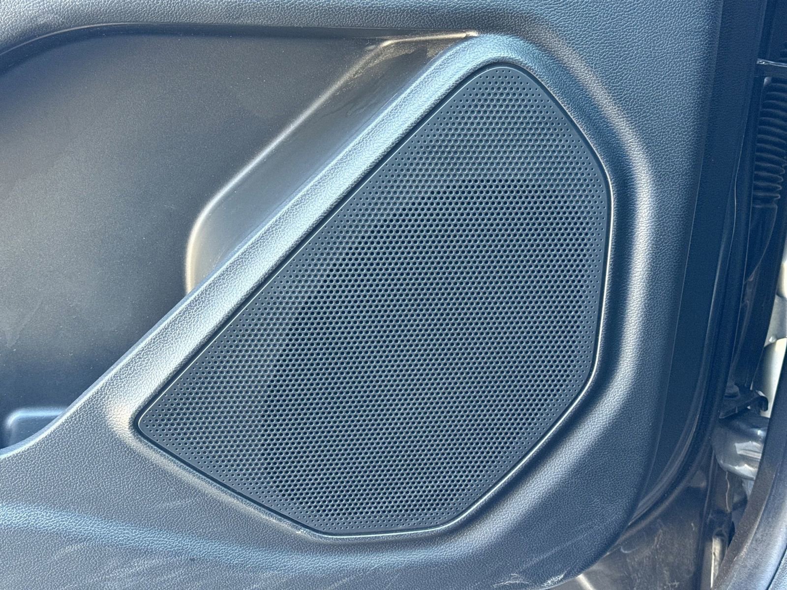 Certified 2023 Ford Explorer XLT image 30