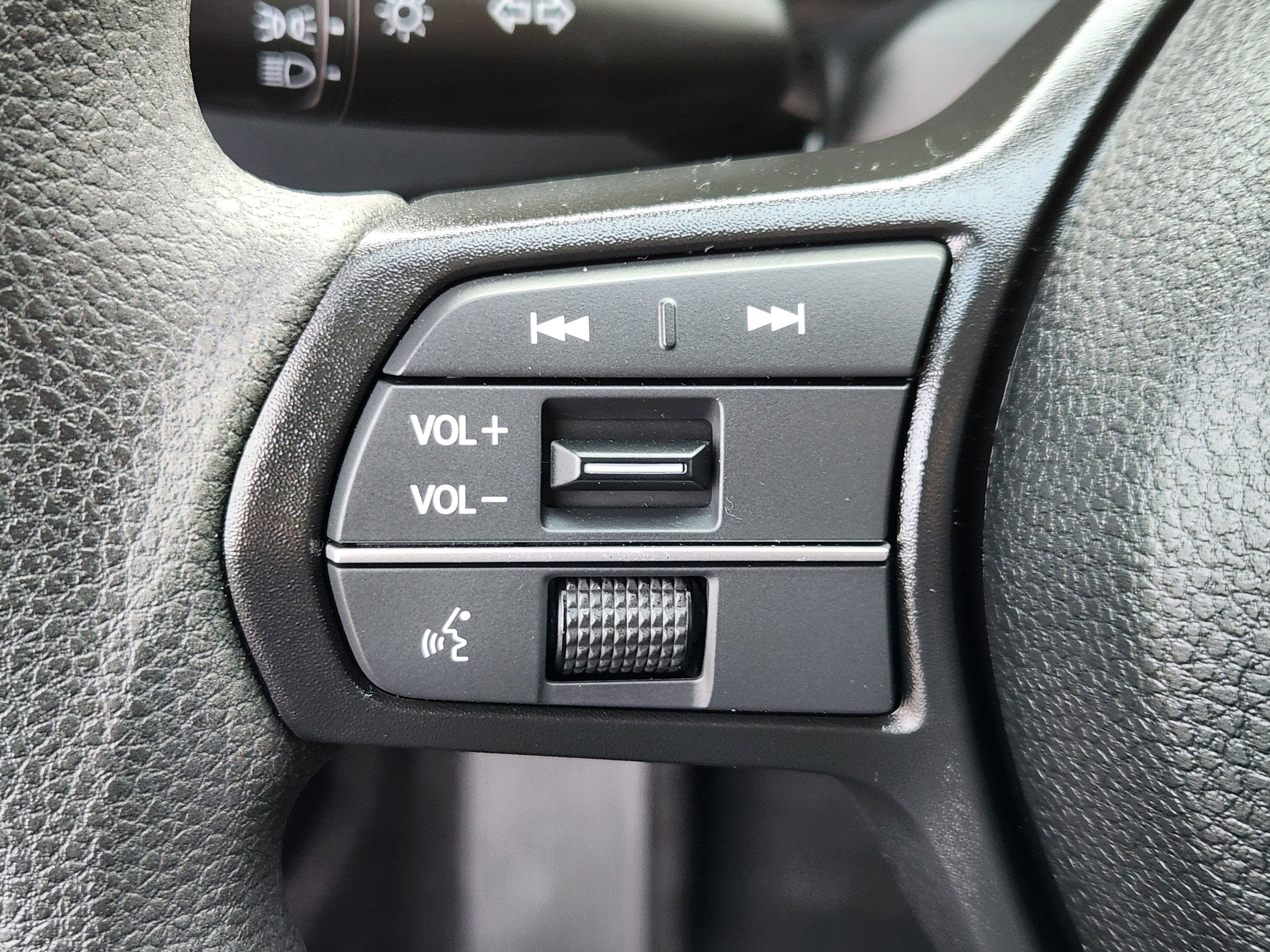 Certified 2025 Honda Accord LX image 22