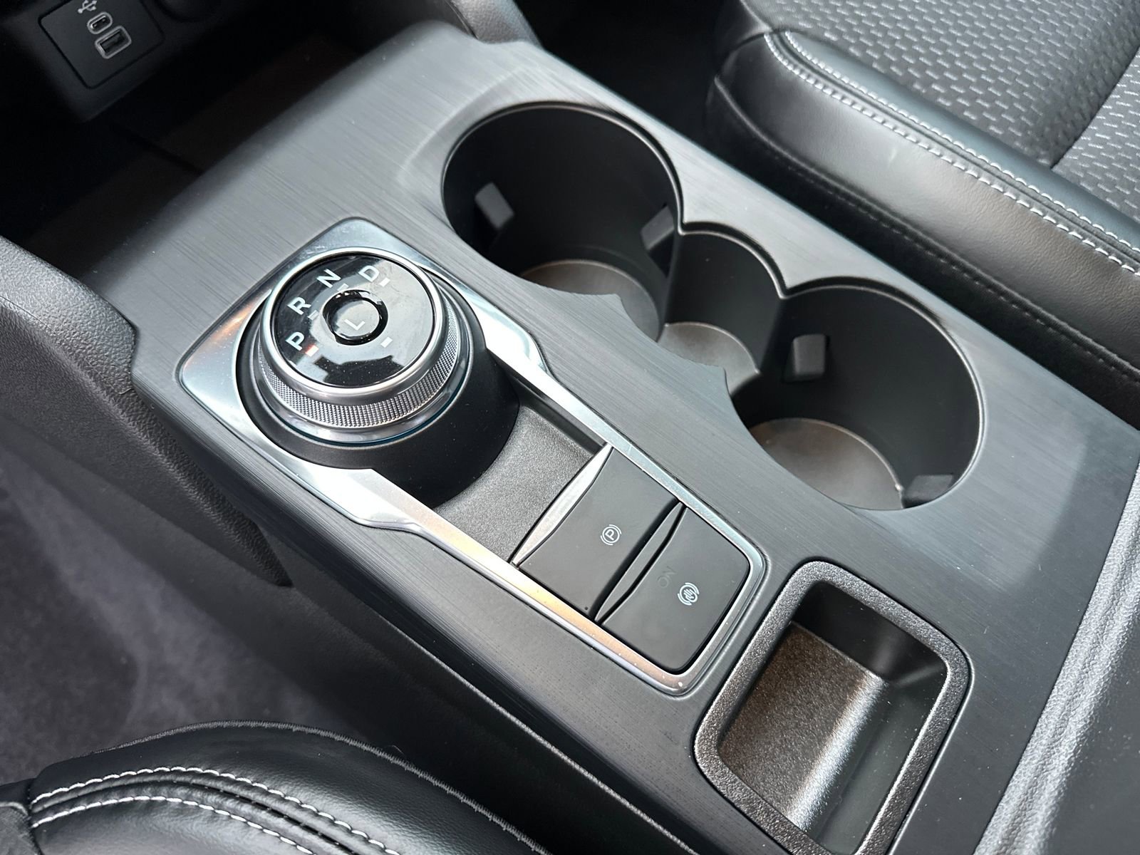 New 2026 Ford Escape SE FWD image 23