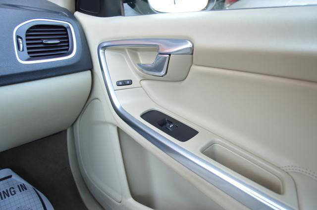 Used 2013 Volvo S60 T5 image 50