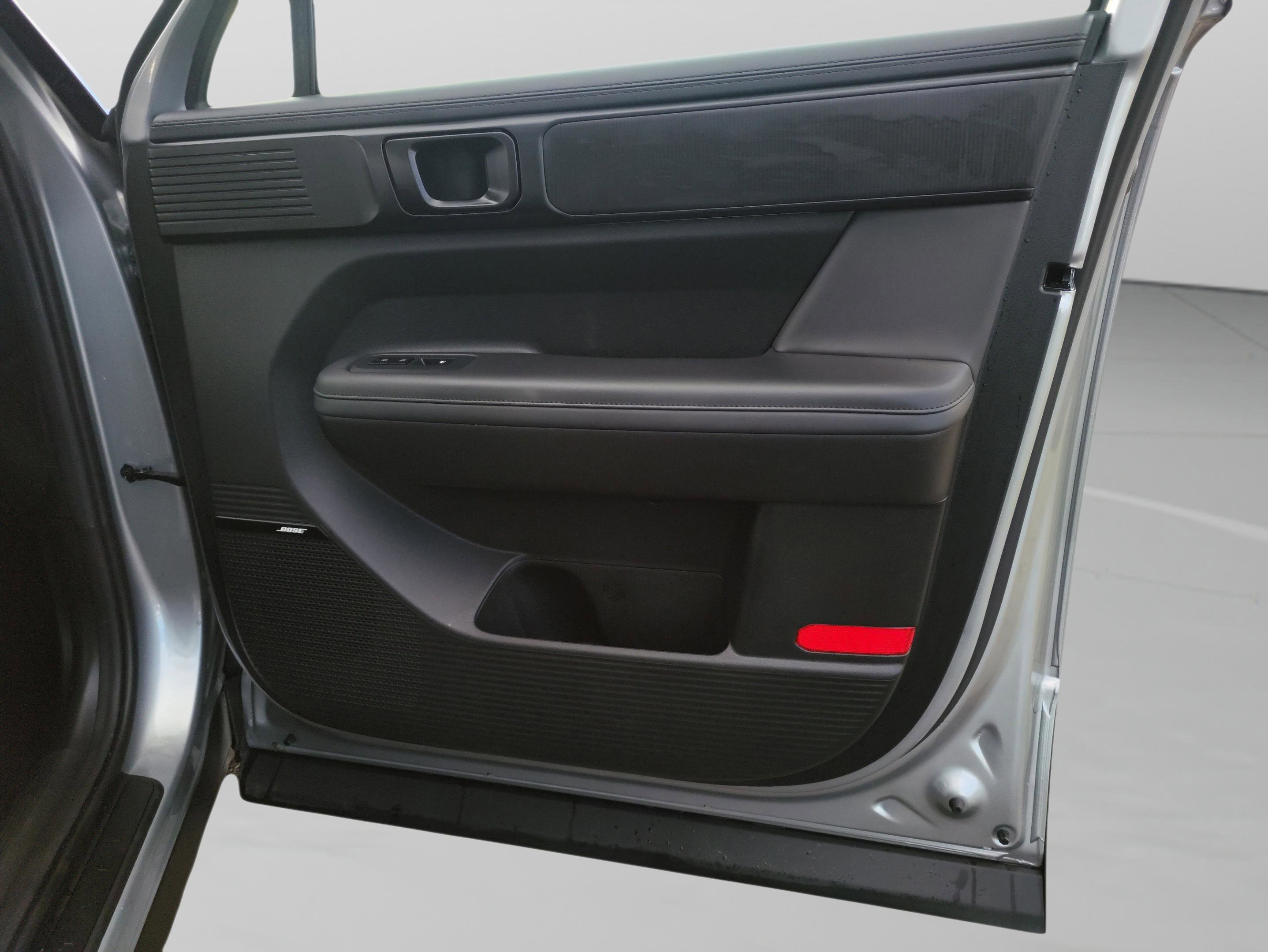 Used 2024 Hyundai Santa Fe Calligraphy image 24