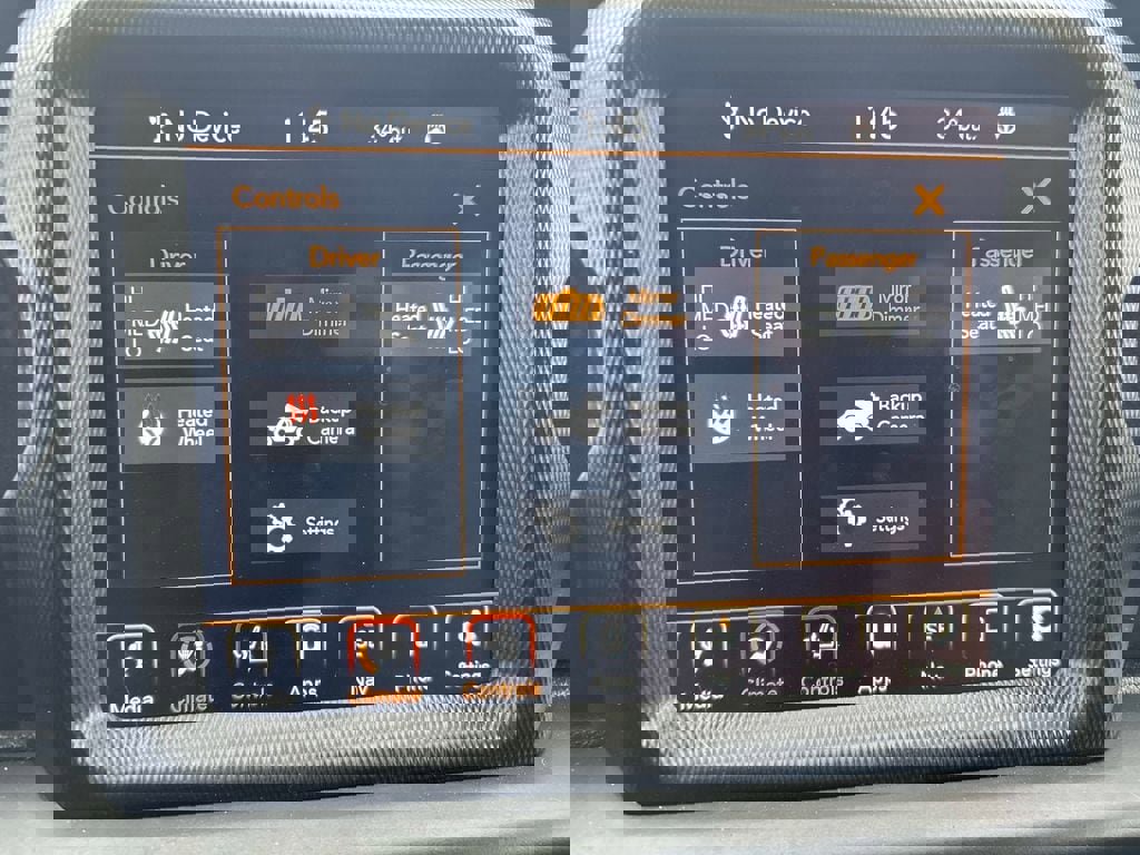 Certified 2022 Jeep Wrangler Unlimited Sahara AWD/4WD image 31