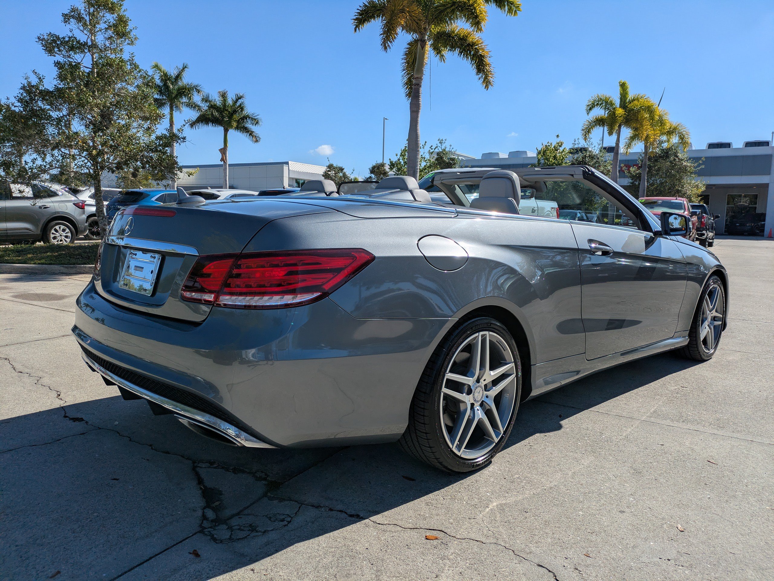 Used 2017 Mercedes-Benz E 400 Cabriolet image 5