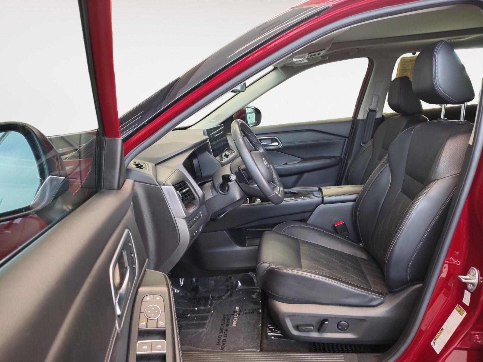 Certified 2024 Nissan Rogue Platinum w/ Platinum Premium Package FWD image 25