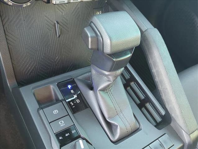 Certified 2024 Toyota Tacoma SR image 22