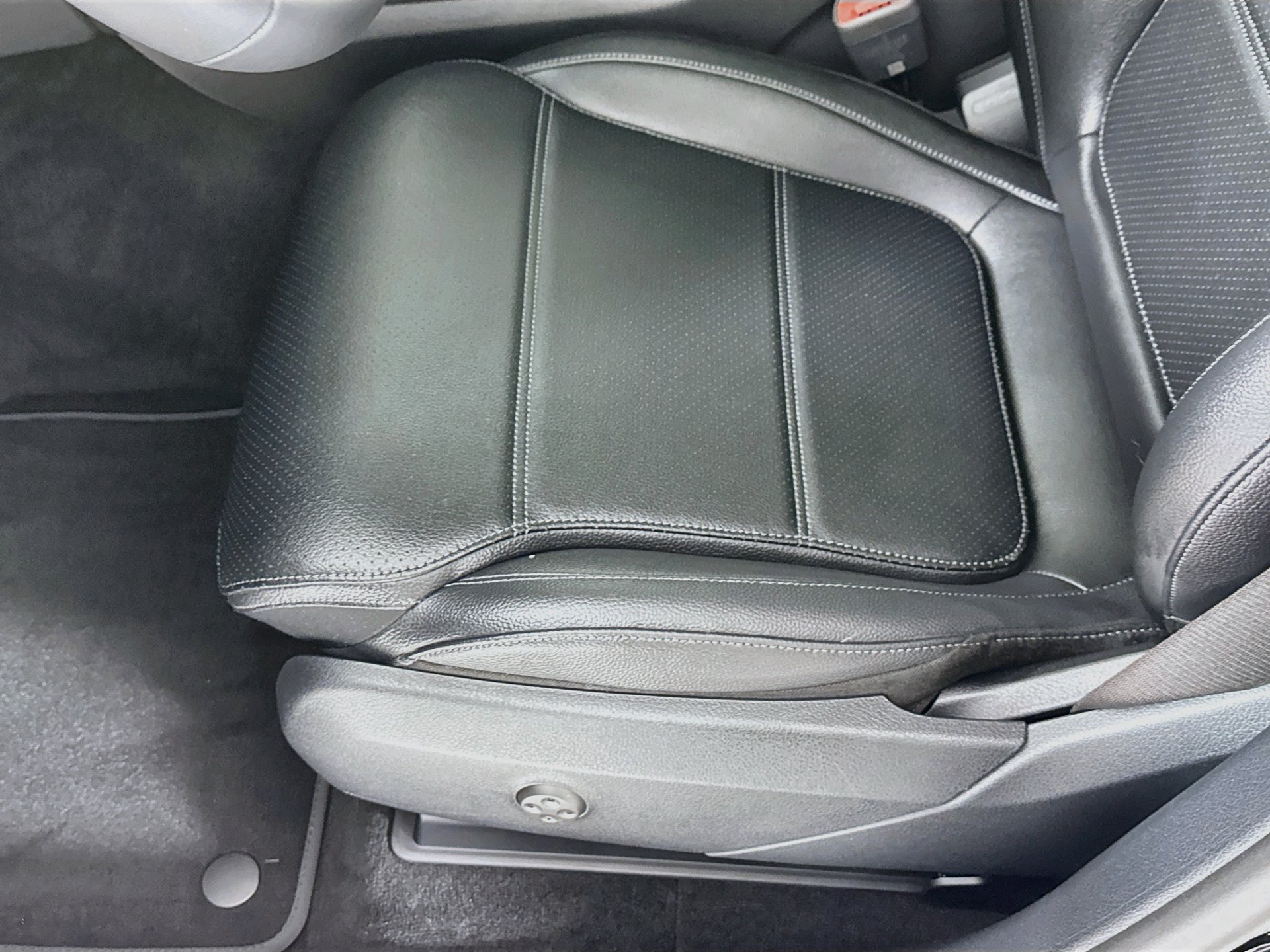 New 2027 Mercedes-Benz GLC 300 4MATIC image 21