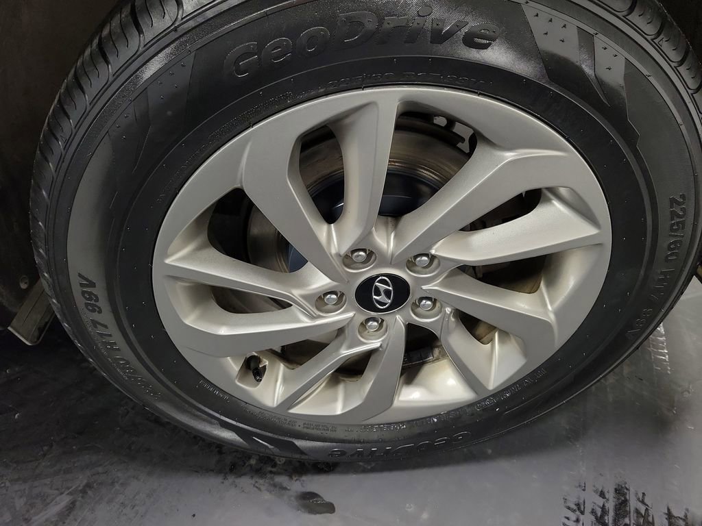 Used 2017 Hyundai Tucson SE image 11