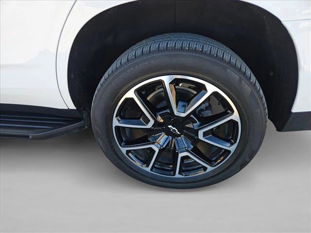 Used 2022 Chevrolet Tahoe RST w/ Luxury Package image 9