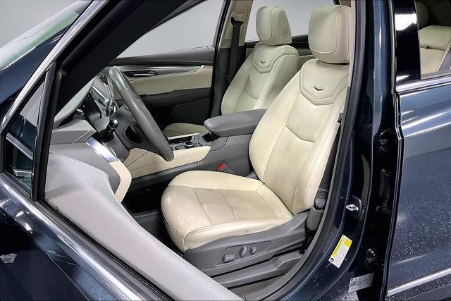 Used 2020 Cadillac XT5 Premium Luxury AWD/4WD image 20