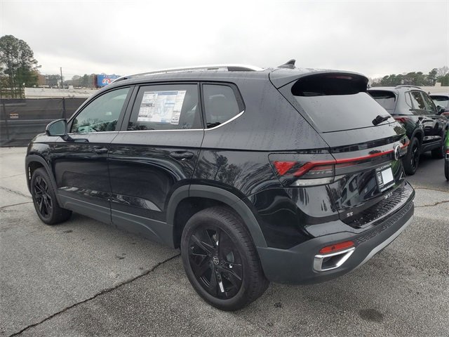 New 2026 Volkswagen Taos SE image 6