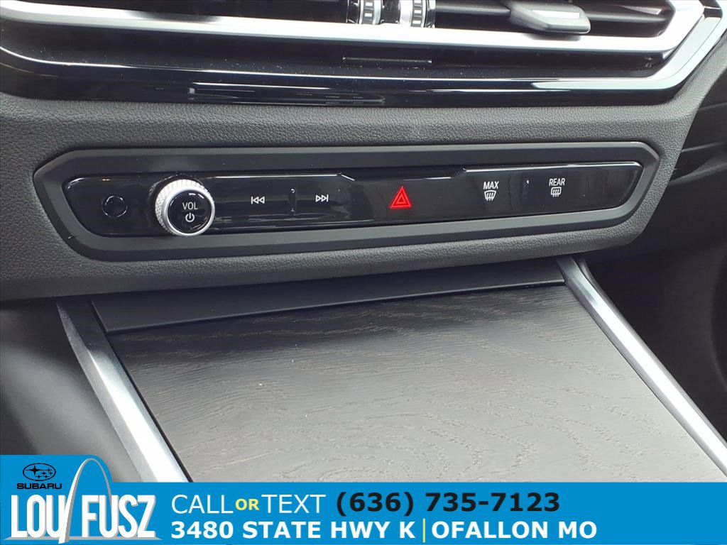 Used 2023 BMW 330e image 13