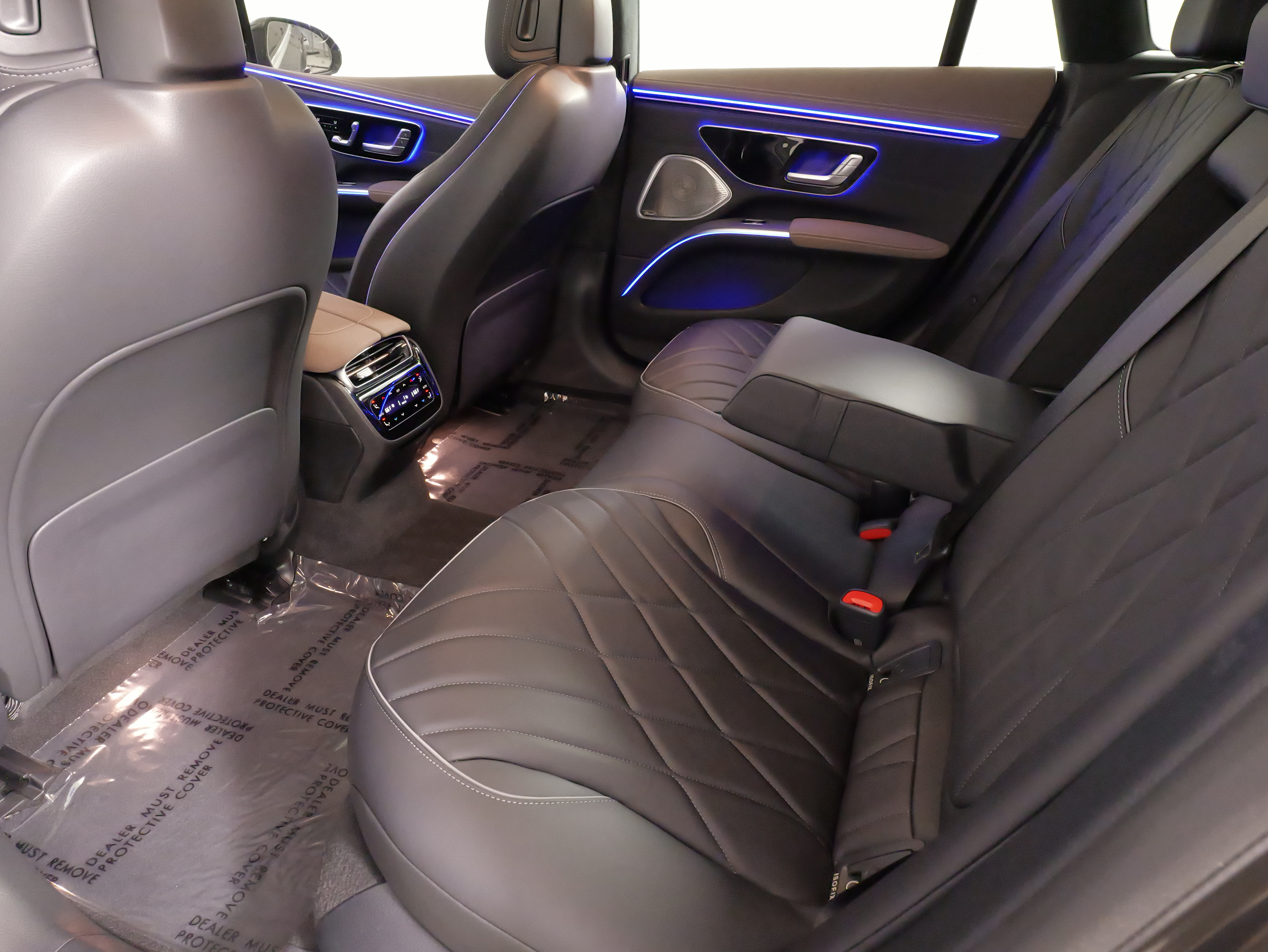 Used 2023 Mercedes-Benz EQS 580 4MATIC Sedan image 38