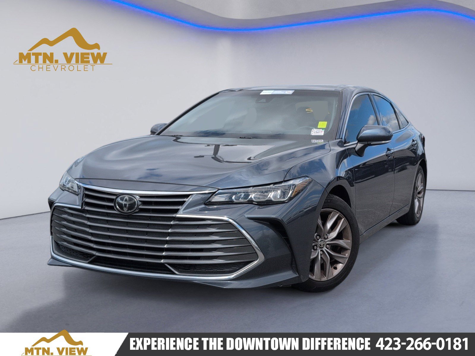 Used 2020 Toyota Avalon XLE w/ Moonroof Package