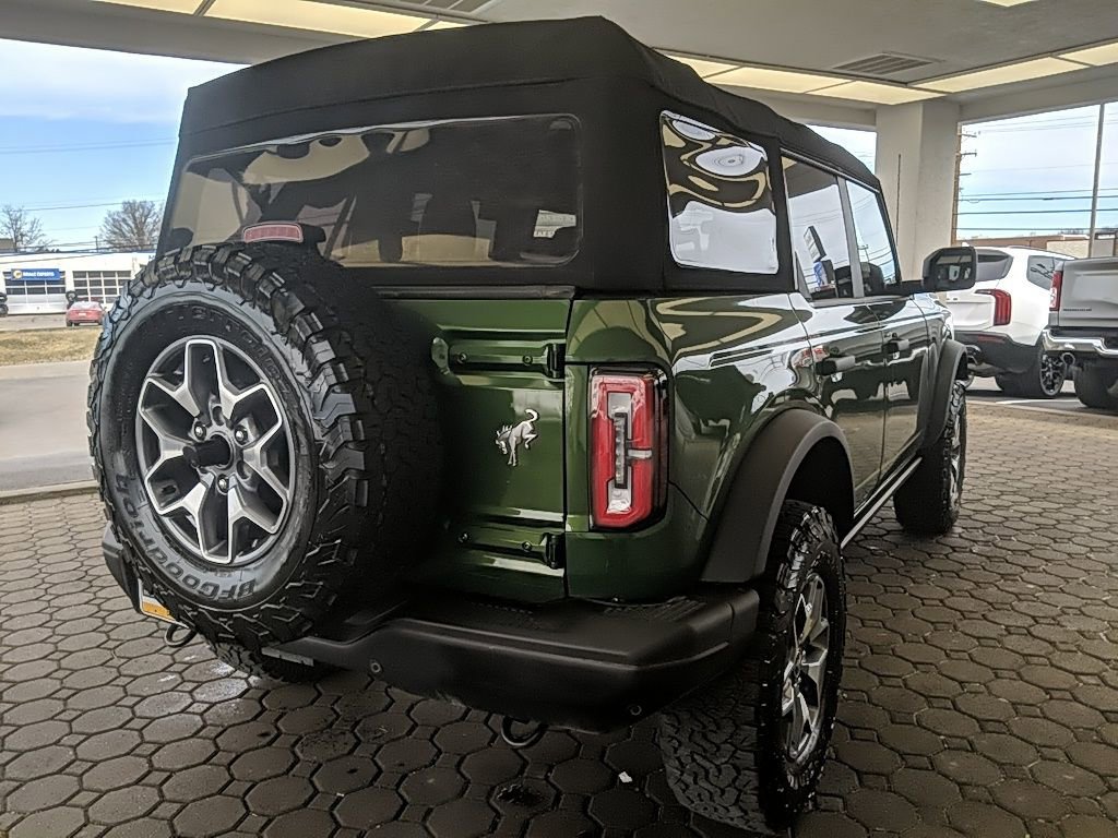 Certified 2025 Ford Bronco Badlands image 5