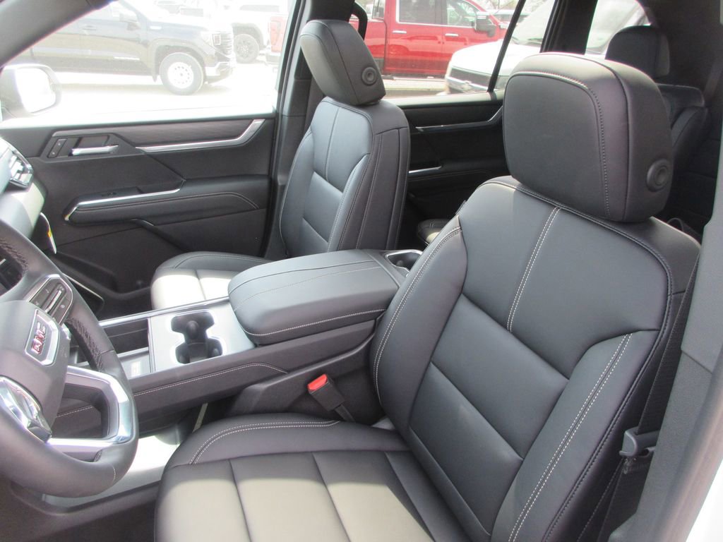 New 2026 GMC Acadia Elevation image 14