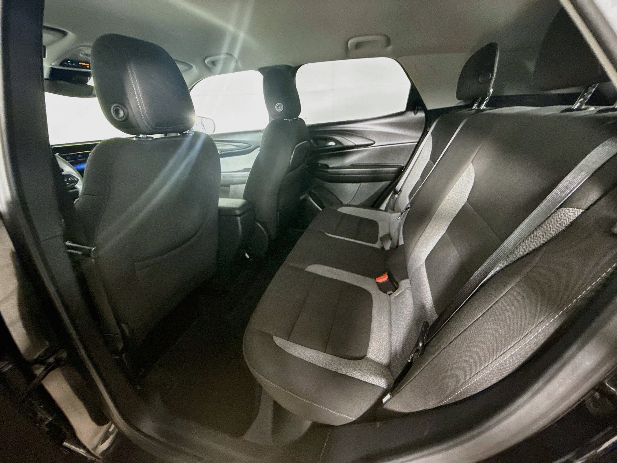 Used 2025 Chevrolet TrailBlazer LT FWD image 27