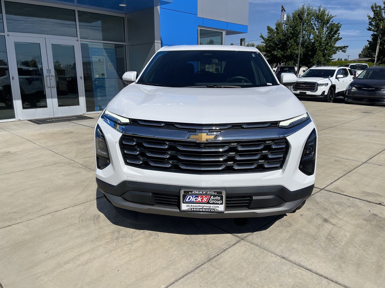 Used 2026 Chevrolet Equinox LT AWD/4WD image 8