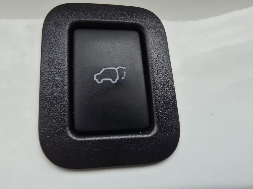 Used 2017 Toyota Highlander Limited image 20