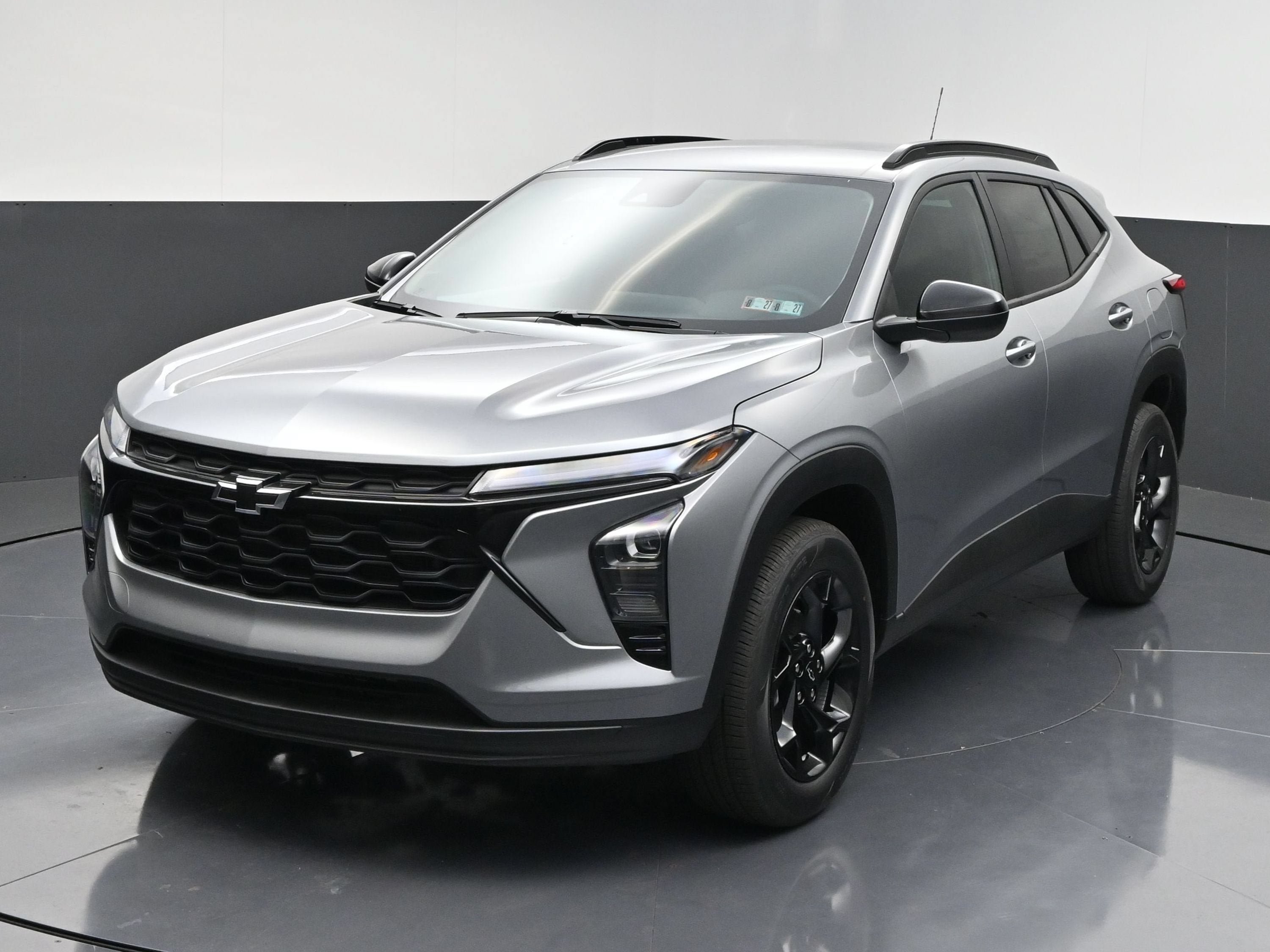 New 2026 Chevrolet Trax LT w/ Sunroof Package FWD image 4