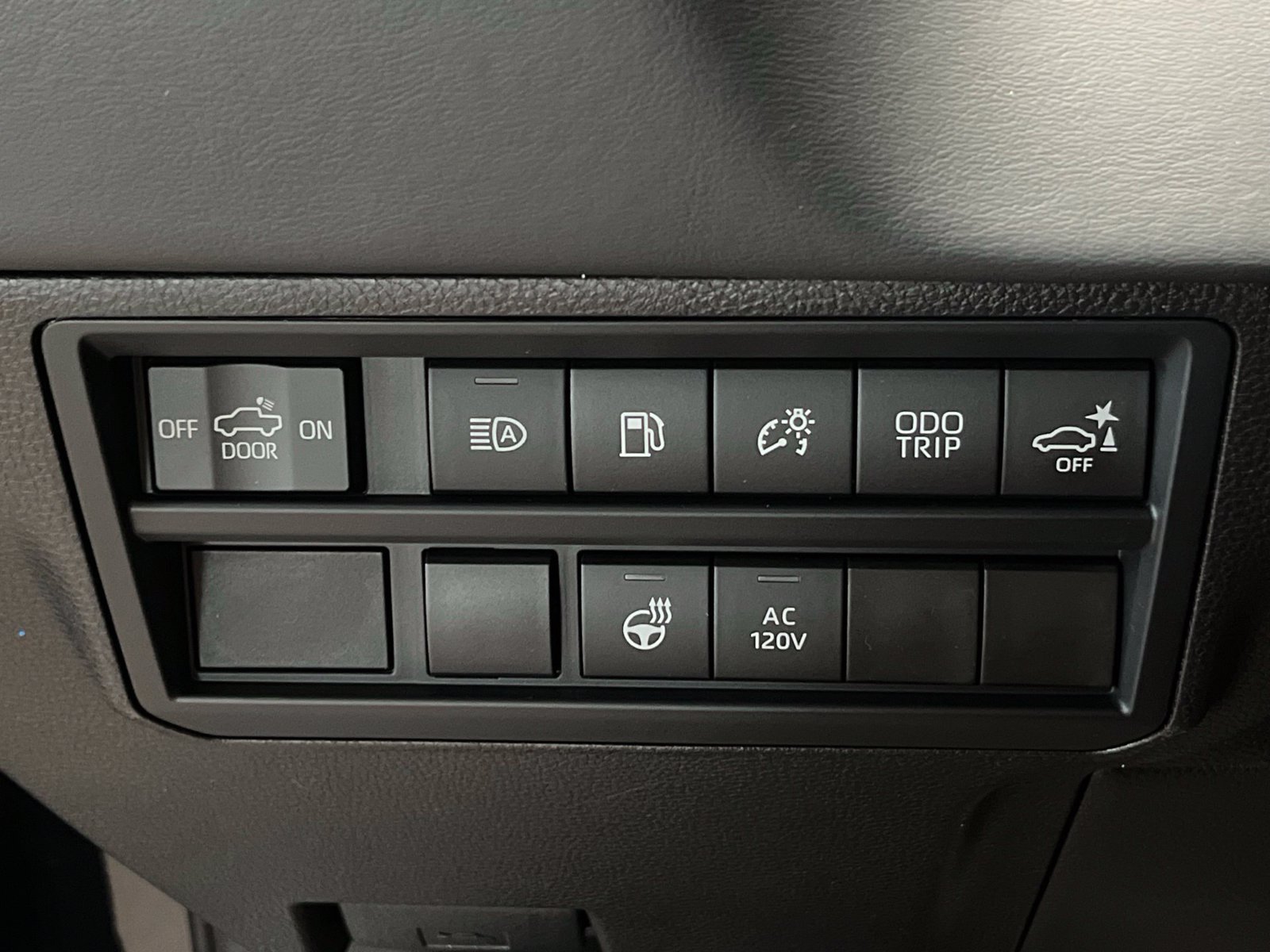 New 2026 Toyota Tundra Platinum w/ TRD Off-Road Package AWD/4WD image 34