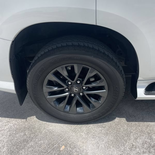 Used 2022 Lexus GX 460 Premium AWD/4WD image 11