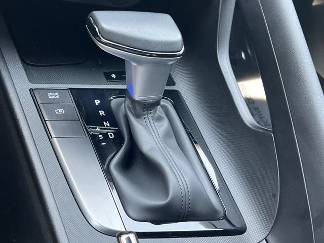Certified 2025 Hyundai Elantra Sport FWD image 21