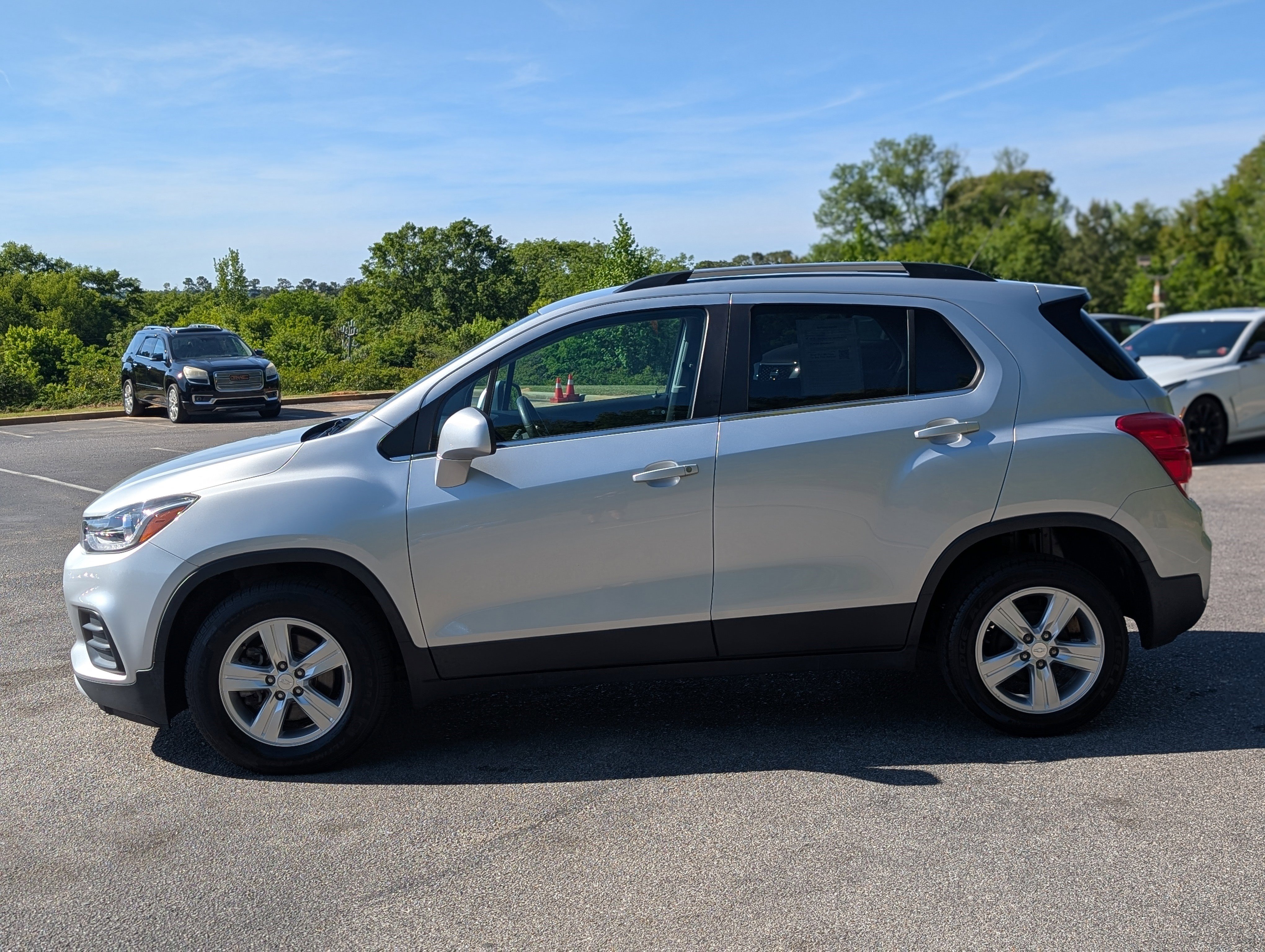 Used 2019 Chevrolet Trax LT FWD image 6