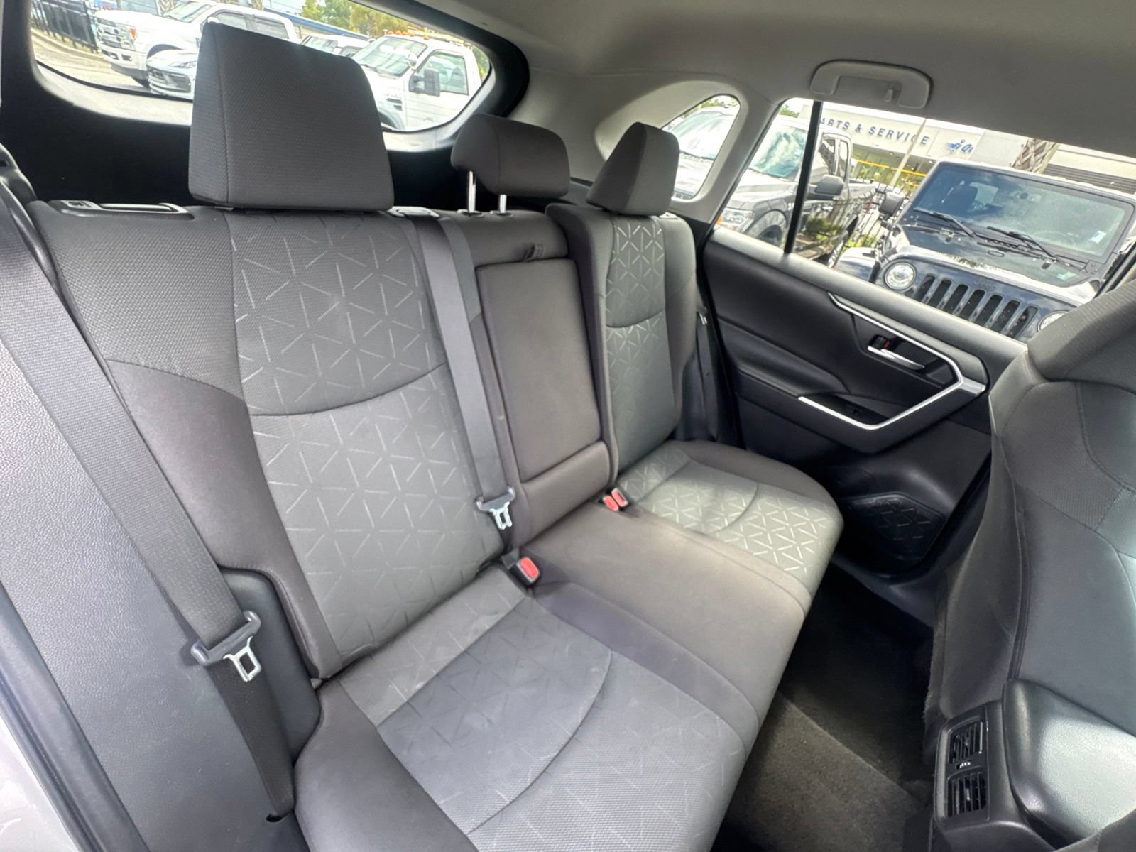 Used 2024 Toyota RAV4 XLE AWD/4WD image 18
