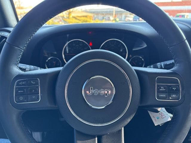 Used 2016 Jeep Wrangler Unlimited Sahara w/ Connectivity Group image 21