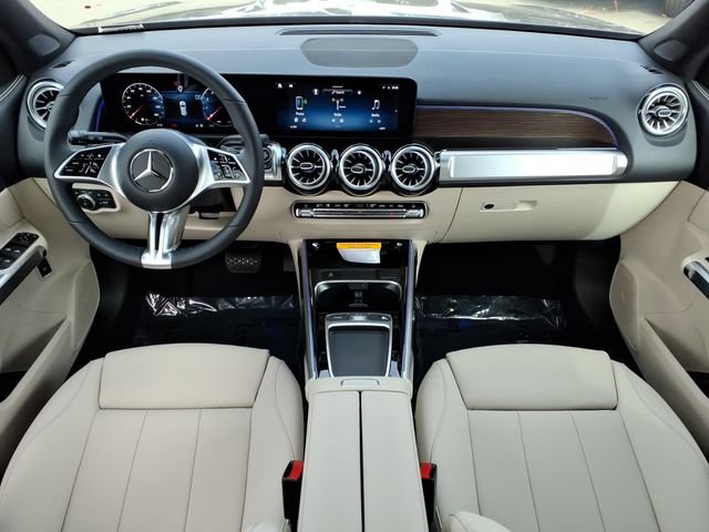 New 2026 Mercedes-Benz GLB 250 4MATIC image 4