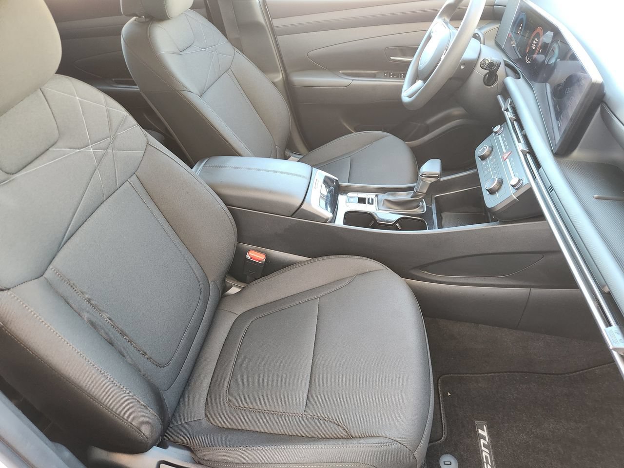 Certified 2025 Hyundai Tucson SE FWD image 10
