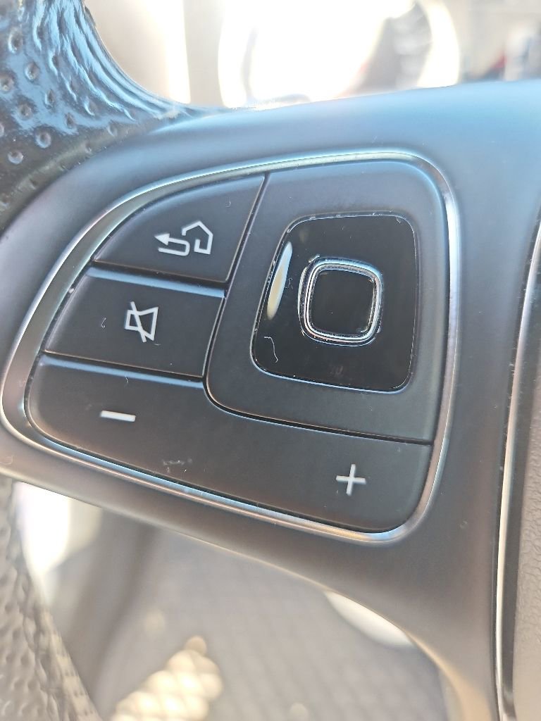 Used 2018 Mercedes-Benz E 300 4MATIC image 17