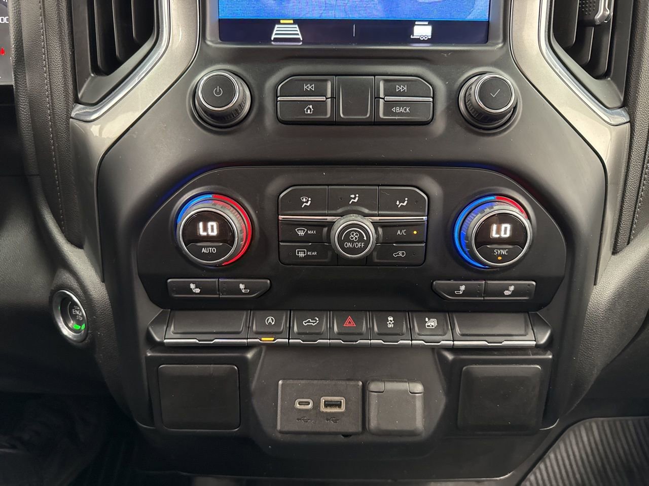Used 2019 Chevrolet Silverado 1500 LT w/ All-Star Edition image 27