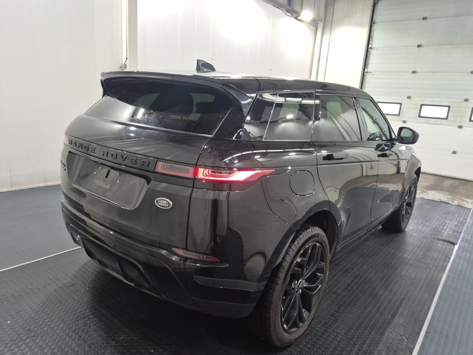 Used 2020 Land Rover Range Rover Evoque S AWD/4WD image 3
