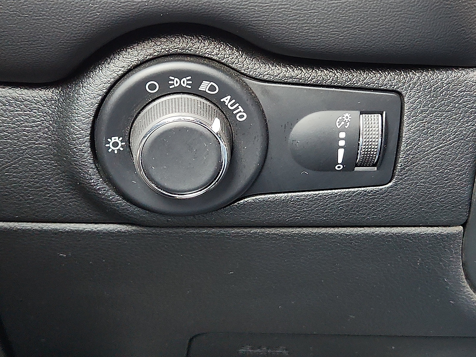 Used 2026 Dodge Durango GT AWD/4WD image 16