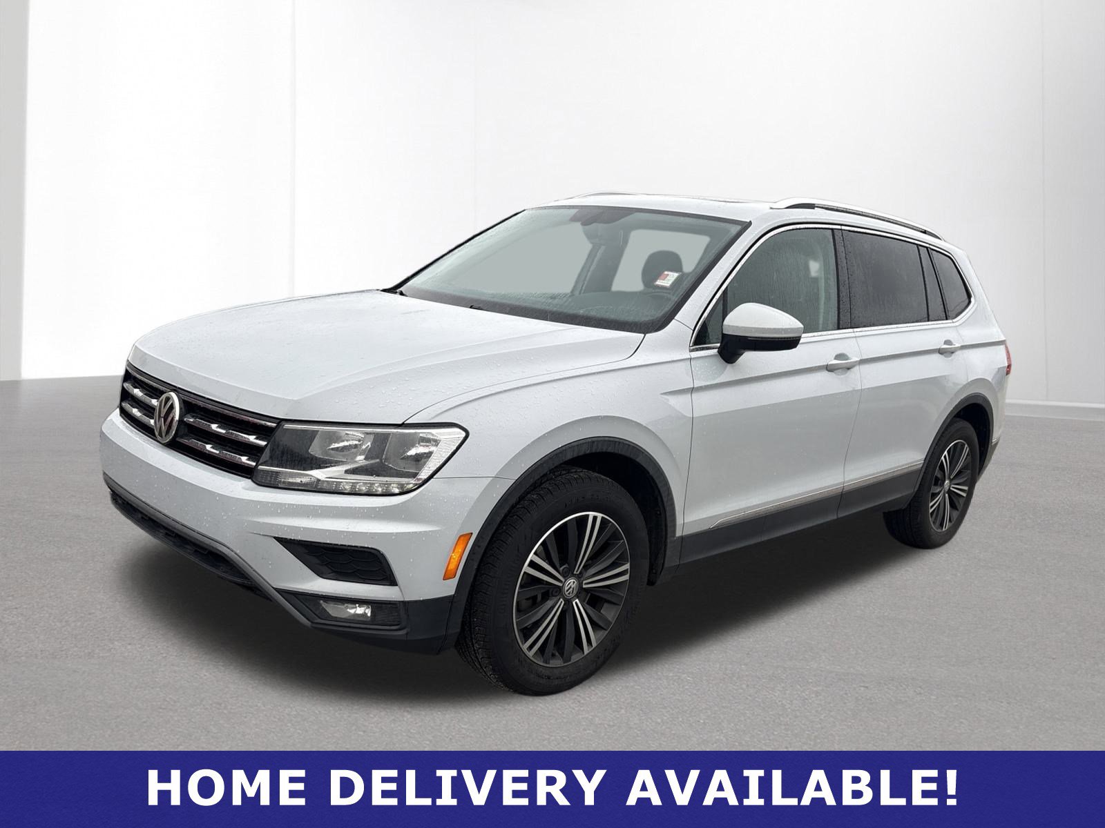 Used 2018 Volkswagen Tiguan SEL image 3