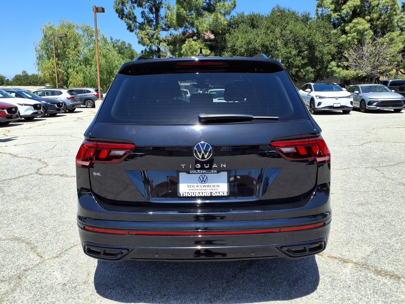 Used 2023 Volkswagen Tiguan SE R-Line FWD image 20