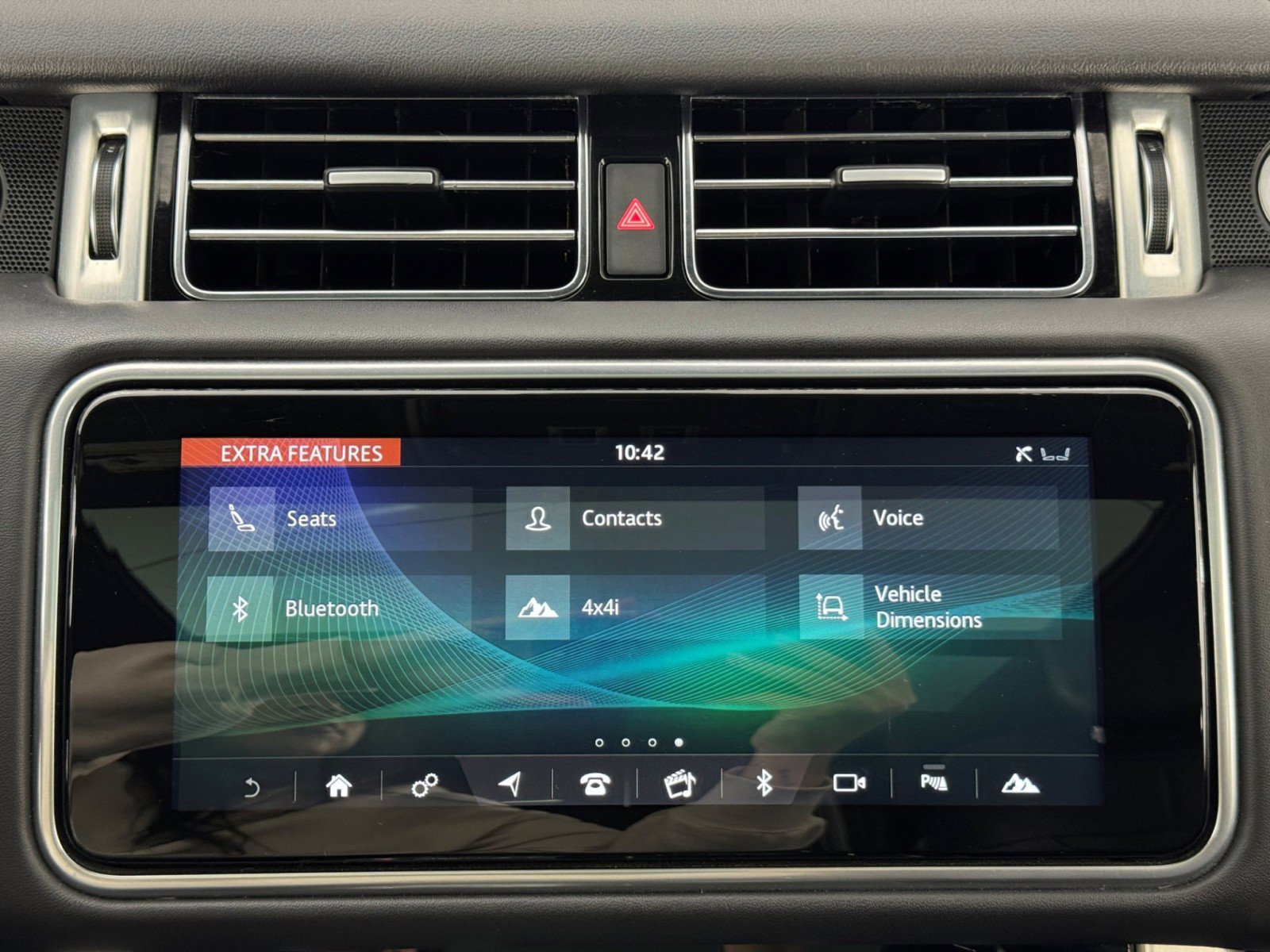 Used 2020 Land Rover Range Rover HSE image 33