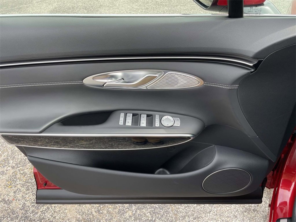 Certified 2025 Genesis GV70 2.5T image 15