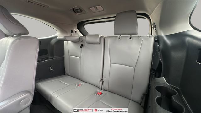 Used 2025 Toyota Highlander XLE image 20