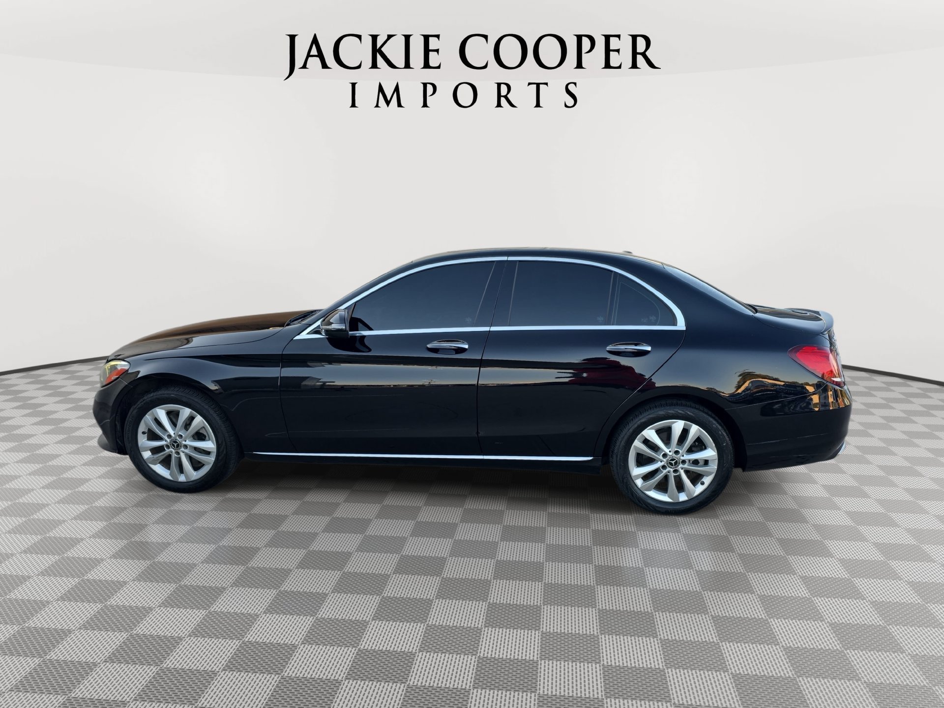 Used 2019 Mercedes-Benz C 300 4MATIC Sedan image 8